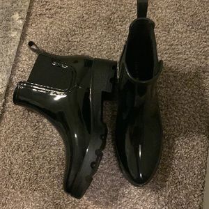 Black Lucky Brand rain boots size 6